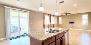 BEAUTIFUL SINGLE-FAMILY HOME IN BLACKSTONE IN EDH! Gallery 16