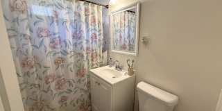 3-Bedroom, 1-Bathroom Home with Large Yard & Garage in South San Francisco Gallery 10