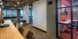 AMLI Westside Gallery 10