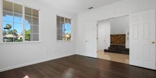 Grand 5-Bedroom Estate — Space, Style & Sophistication Gallery 10