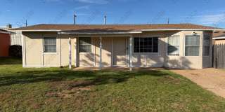 Cute 3 bedroom 1 bath home. Gallery 1