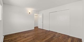 Available for July 1st - Sept 1 Move In - One Bedroom Apartments Gallery 53