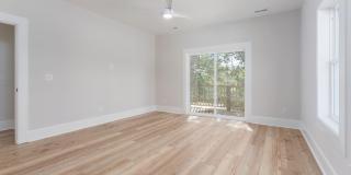 112 Seagate Place Gallery 9