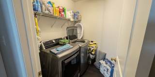 END UNIT STUNNER! Gallery 9