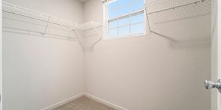 586 Orchard Avenue Gallery 15