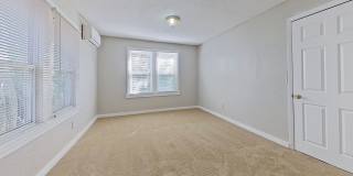 5-Bedroom Home in Springfield! Gallery 20