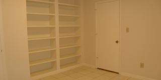 240 NE Yacht Club Drive Gallery 41