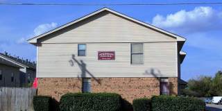 1901 E Lindsey Gallery 1