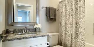 3124 West Azeele Street Gallery 27