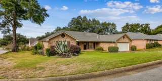 1960 Woodbridge Drive Gallery 39