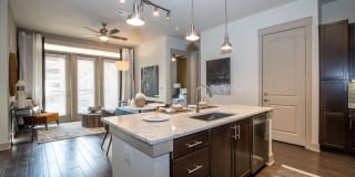 Gateway Chastain Gallery 8