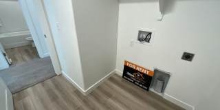 3104 1625 East Gallery 21