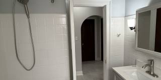 1835 Home Ave Gallery 21