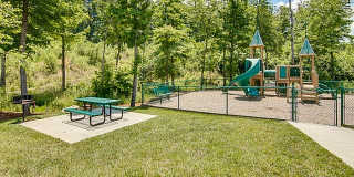 West Pointe Apartment Homes Gallery 26