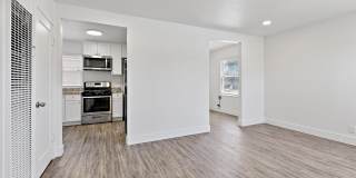 Hesperian Gallery 11