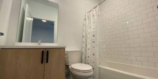 104 Howe Gallery 27