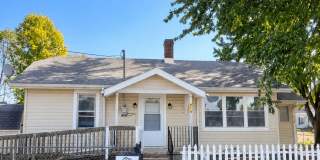 RENOVATED 2 BEDROOM HOME WITH FENCED YARD – $1,100/MONTH! Gallery 1