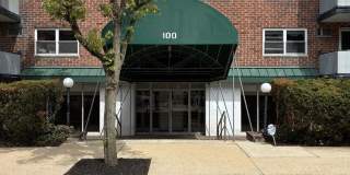 100 Lincoln Avenue Gallery 1