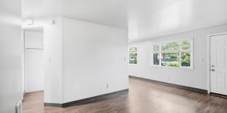 10th Ave. Apartments Gallery 8