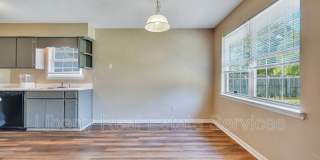 1501 Woodcrest Cir Gallery 15