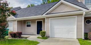 Spacious 3BR Townhome with Main-Level Primary Suite Gallery 1