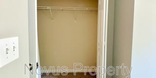 515 Lawson Street Gallery 10