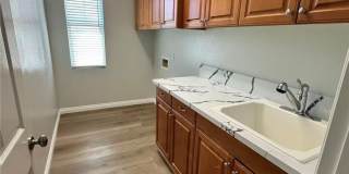 22276 Silverpointe Gallery 20