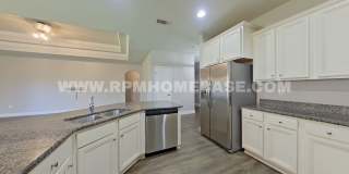 Spacious 4BR/2BA in Redstone Commons – Community Pool, Playground and Dog Park! Gallery 10