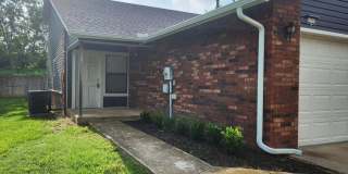 3 Bed 2 Bath 2 Car Garage in Highly Desired Jenks Schools Gallery 1