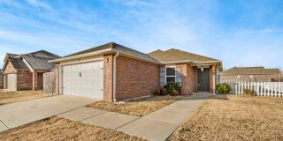 Fayetteville home | Near U of A Gallery 1