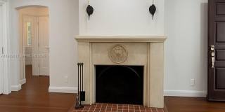 1900 Tigertail Ave Gallery 8