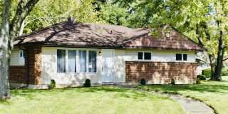 420 Indianwood Boulevard Gallery 1