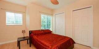 Lakeside Village Townhouse 2 Bedroom  2.5 Bath Available for Short-Term Rental Gallery 4