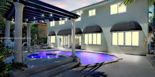 15945 NW 82nd Ct Gallery 1