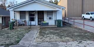 For Lease: Charming 1-Bedroom Duplex in the Heart of Yukon! Gallery 1