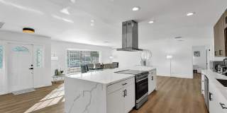 4751 Northeast 29th Avenue Gallery 32