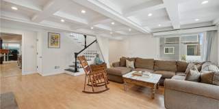 214 Walnut Street Gallery 3