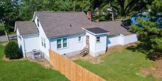 Coming soon! 3bedroom 1 bathroom for rent! Gallery 1