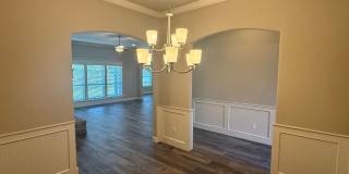Fantastic 3 Bed 2 Bath with 3 Car Garage Gallery 6