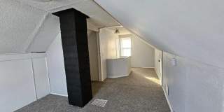 Charming 3-bedroom, 1-bath bungalow in Warren Gallery 17