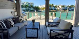 Beautiful waterfront townhouse in the heart of Miami Gallery 12