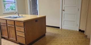 5506 North College Avenue Gallery 7