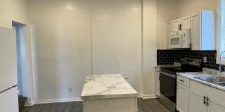 41 South Oakley Avenue Gallery 31