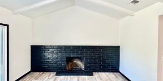 Charming 3 Bed/ 2 Bath Home in Clovis Gallery 7