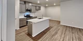 Luxury 3 Bedroom 2 Bathroom Duplex in Piedmont Schools Gallery 9
