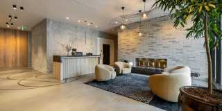 The Confidential Gallery 28