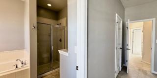 Available 07-08-26! Townhouse w/Garage - Pet Friendly - All Appliances Convey! Gallery 34