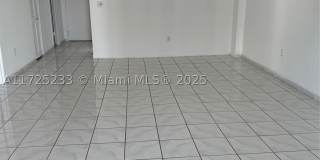 5701 Collins Ave Gallery 11