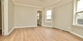 111 Willow St Gallery 13