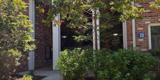215-D VICTOR Parkway Gallery 1
